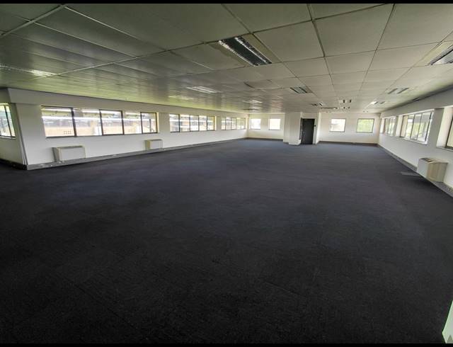1,839M² OFFICE TO LET IN RANDJESPARK